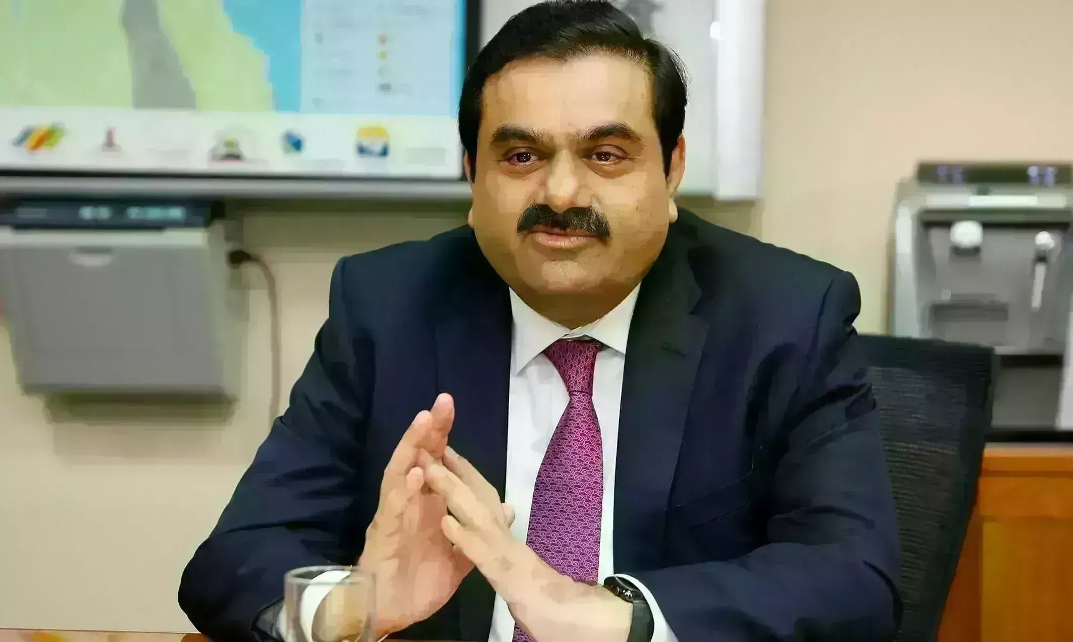 विश्व के दूसरे सबसे अमीर आदमी बने गौतम अडानी, फ़्रांस के व्यापारी को छोड़ा पीछे, जानिए अब कितनी हुई दौलत