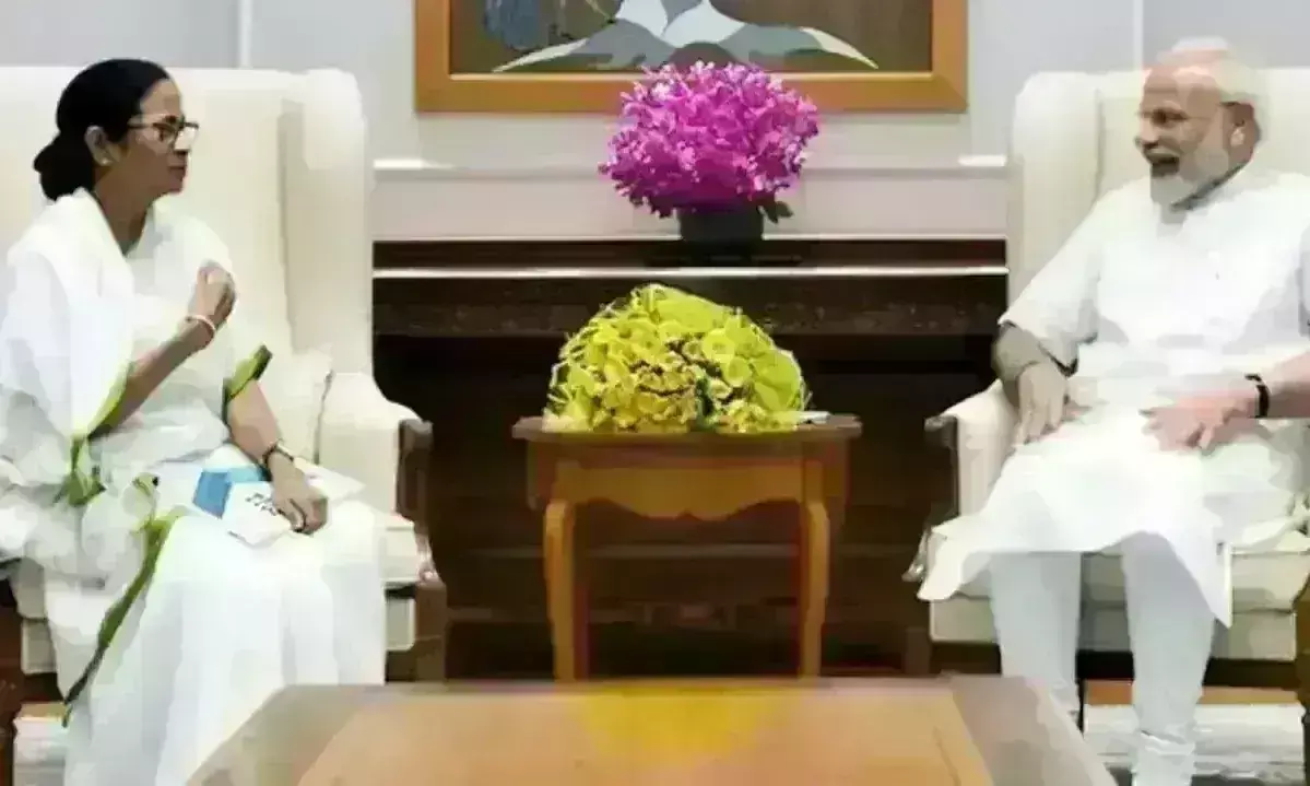 ममता बनर्जी ने की प्रधानमंत्री मोदी की तारीफ, भड़क गए तृणमूल नेता, कहा- दीदी से पूछो चाहती क्या है ?