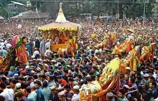 372 सालों से सबसे अलग और अनोखे अंदाज में मनाया जाता है कुल्लू दशहरा