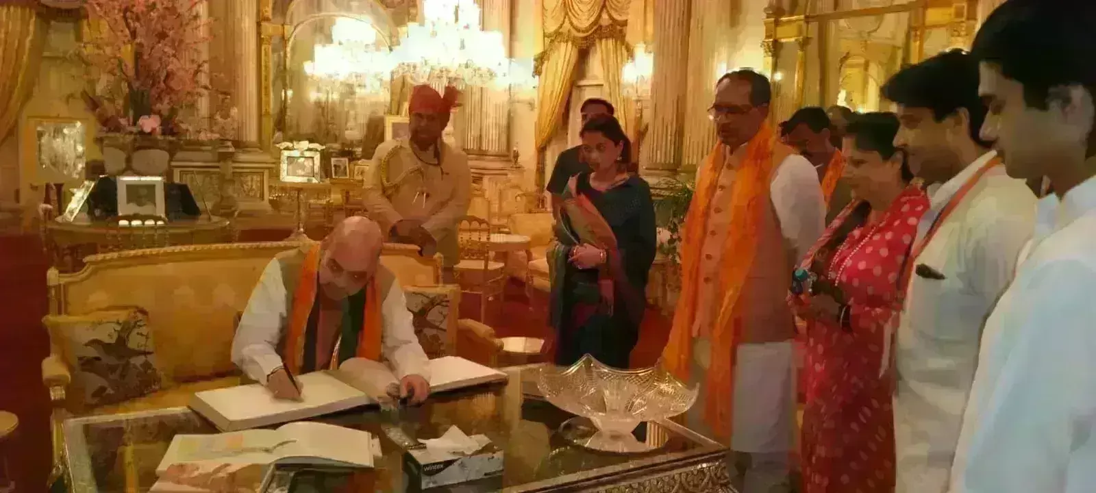 जयविलास पैलेस बना मेजबान, गृहमंत्री शाह बने मेहमान, सिंधिया ने की अगवानी, मराठाओं के शौर्य की देखी कहानी