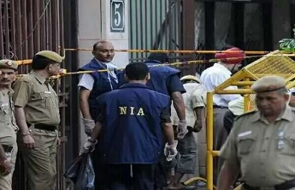 NIA ने 5 राज्यों में मारे छापे, बिहार में गजवा ए हिन्द से जुड़े दानिश के घर पहुंची