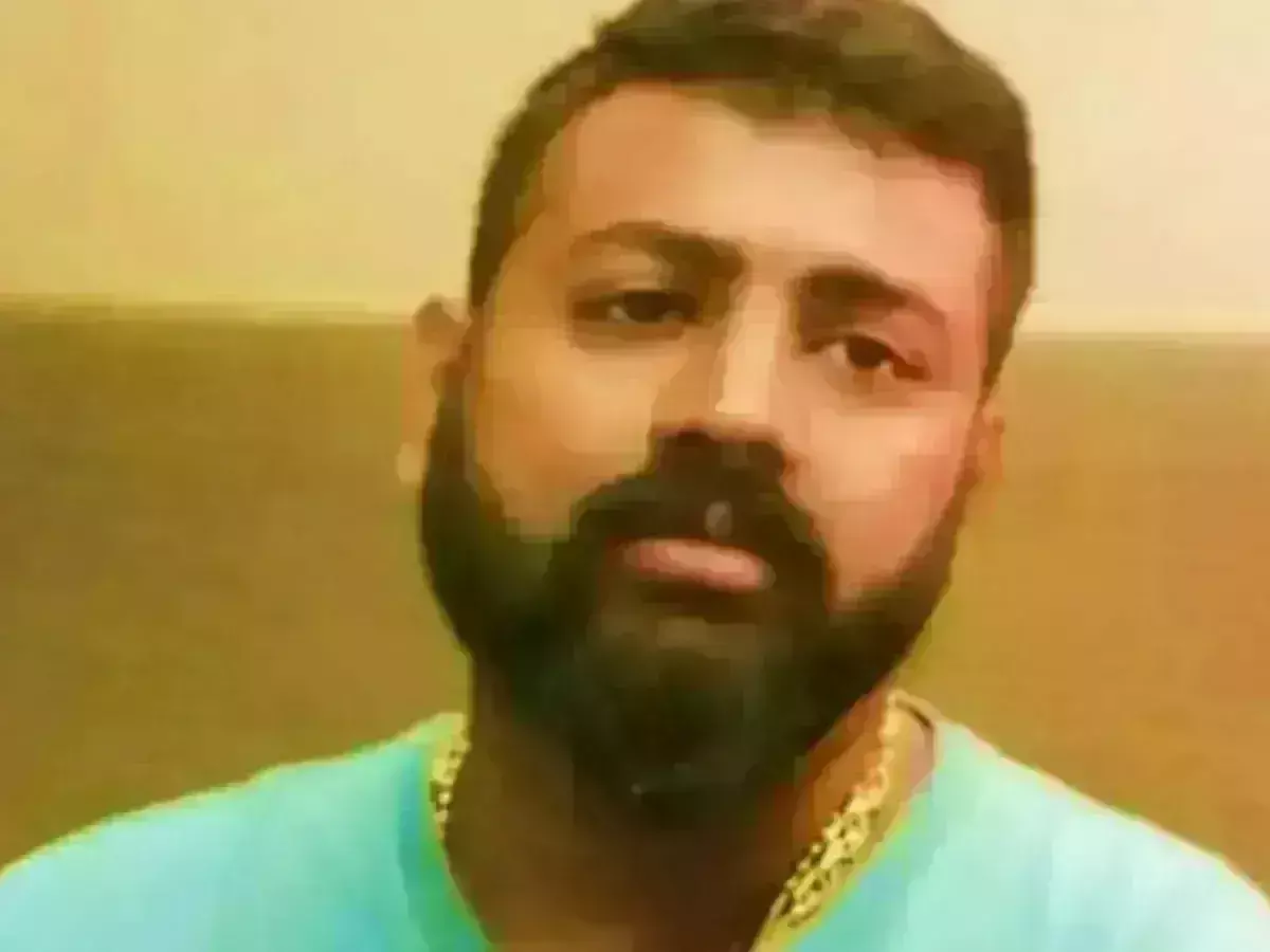 महाठग सुकेश चंद्रशेखर के लेटर ने उड़ाई केजरीवाल सरकार की नींद, लगाया- जेल में सहूलियत के बदले 50 करोड़ लेने का आरोप महाठग सुकेश चंद्रशेखर के लेटर ने उड़ाई केजरीवाल सरकार की नींद, लगाया- जेल में सहूलियत के बदले 50 करोड़ लेने का आरोप