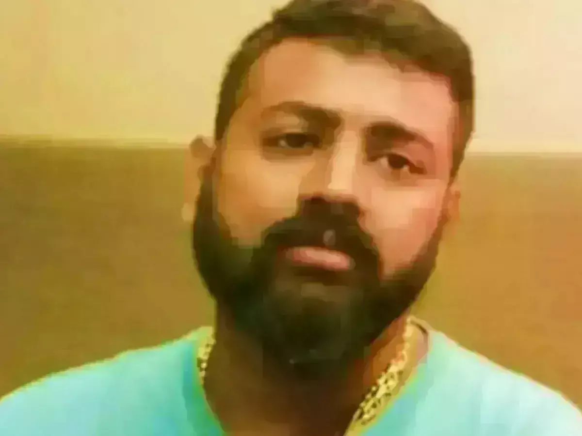 महाठग सुकेश चंद्रशेखर के लेटर ने उड़ाई केजरीवाल सरकार की नींद, लगाया- जेल में सहूलियत के बदले 50 करोड़ लेने का आरोप महाठग सुकेश चंद्रशेखर के लेटर ने उड़ाई केजरीवाल सरकार की नींद, लगाया- जेल में सहूलियत के बदले 50 करोड़ लेने का आरोप