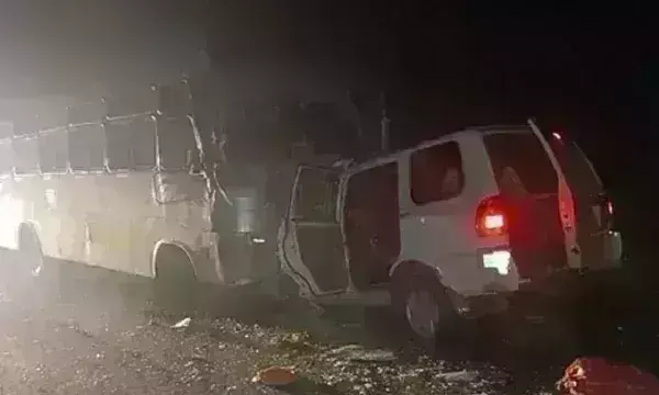 बैतूल में दर्दनाक हादसा, बस और कार में हुई भिड़ंत, 11 की मौत, मुख्यमंत्री ने जताया शोक