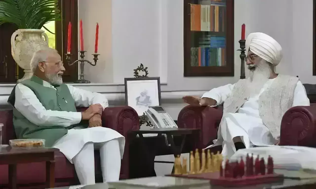 प्रधानमंत्री मोदी पहुंचे डेरा व्यास, गुरिंदर ढिल्लों से की मुलाकात