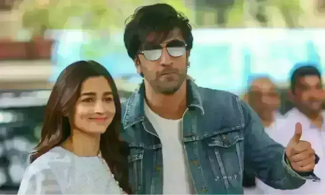 आलिया-रणबीर कपूर बने पेरेंट्स, घर में गूंजी नन्ही परी की किलकारी