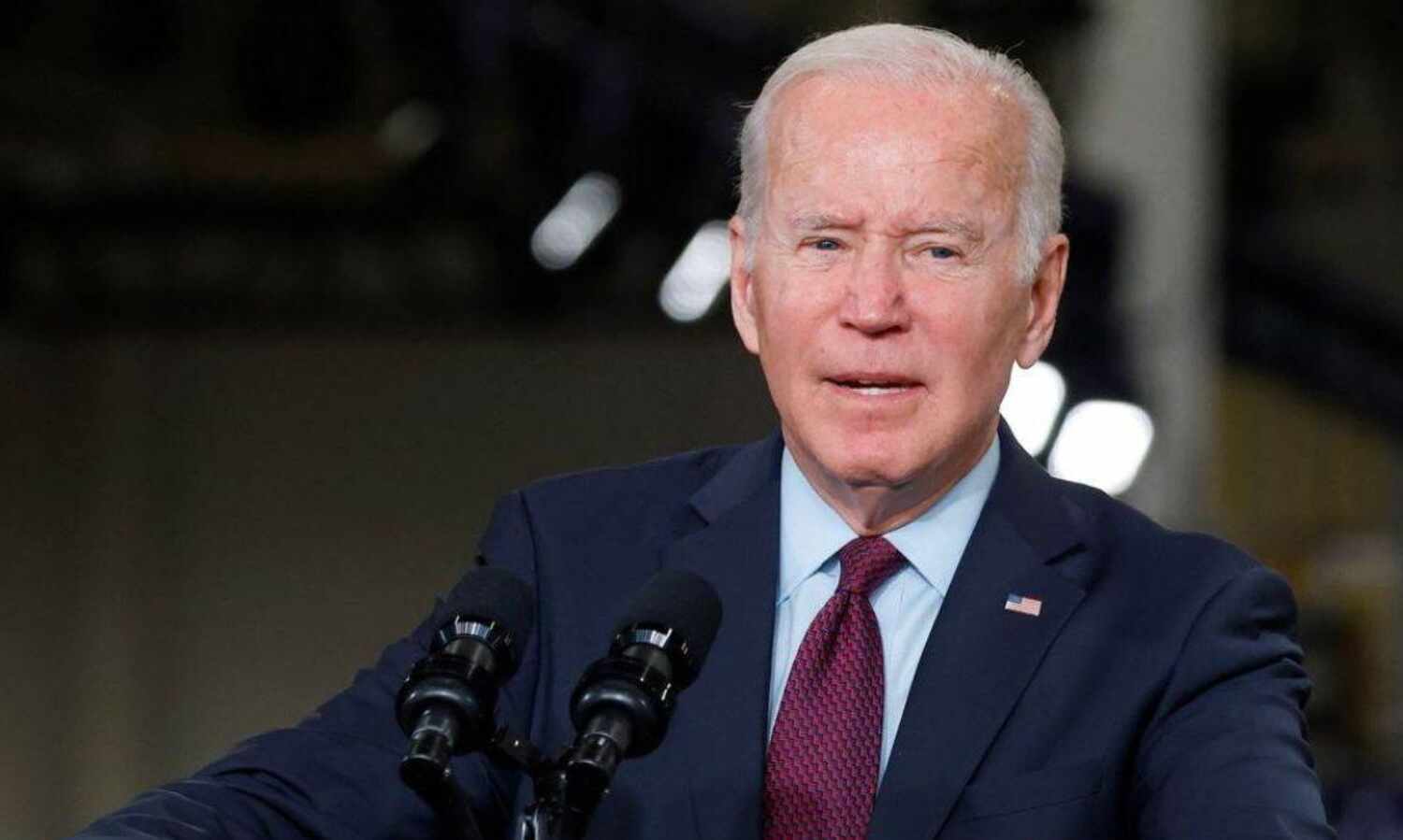 अमेरिका में जो बाइडन की परीक्षा, मध्यावधि चुनाव शुरू, मतदान के लिए उमड़े लोग