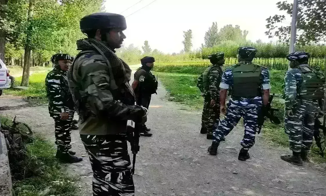 शोपियां में सुरक्षा बल और आतंकियों के बीच मुठभेड़, जैश ए मोहम्मद का एक कमांडर ढेर