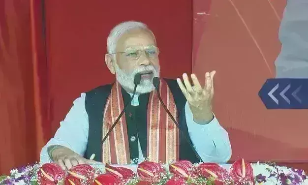 प्रधानमंत्री पहुंचे तेलंगाना, केसीआर पर साधा निशाना, कहा- हर तरफ कमल खिलते देख रहा हूं