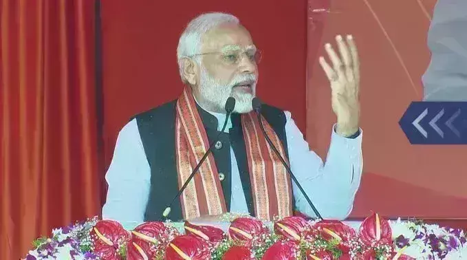 प्रधानमंत्री ने विशाखापटनम में किया रोड शो, आंध्र प्रदेश को दी करोडो की सौगात