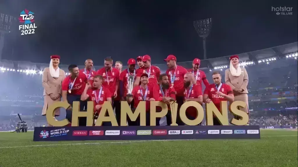 इंग्लैंड ने फाइनल में पाकिस्तान को 5 विकेट से हराया, दूसरी बार बना टी-20 चैंपियन