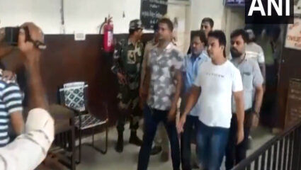 गुजरात में आप उम्मीदवार ने वापिस लिया नामांकन, सिसोदिया ने लगाया किडनेपिंग का आरोप