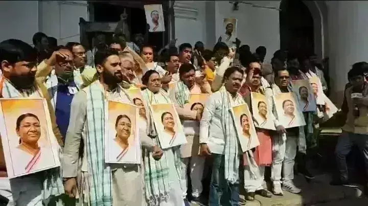 राष्ट्रपति पर आपत्तिजनक टिप्पणी को लेकर विधानसभा में मुल्तवी प्रस्ताव लाने भाजपा विधायकों की नारेबाजी, वाकआउट