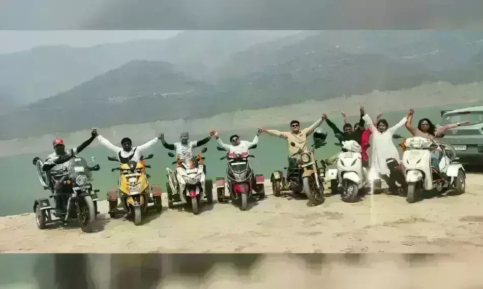 दिल्ली-काठमांडू यात्रा पर रवाना होगा पैरा एथलीट्स का ग्रुप, रेट्रोफिटेड स्कूटी से करेंगे राइड दिल्ली-काठमांडू यात्रा पर रवाना होगा पैरा एथलीट्स का ग्रुप, रेट्रोफिटेड स्कूटी से करेंगे राइड