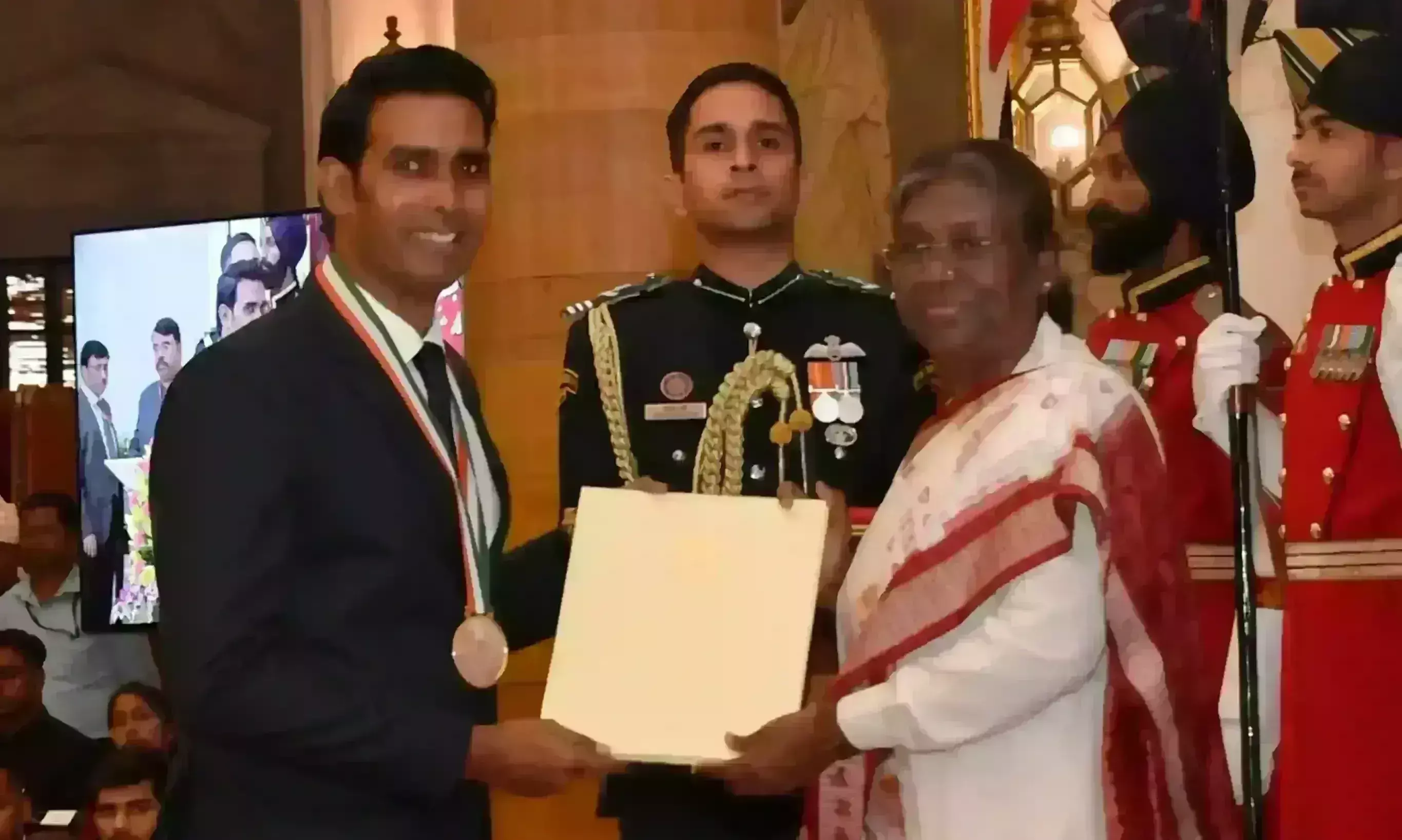 ध्यानचंद खेल रत्न से सम्मानित हुए शरत कमल, इन..खिलाड़ियों को मिला अर्जुन अवार्ड ध्यानचंद खेल रत्न से सम्मानित हुए शरत कमल, इन..खिलाड़ियों को मिला अर्जुन अवार्ड