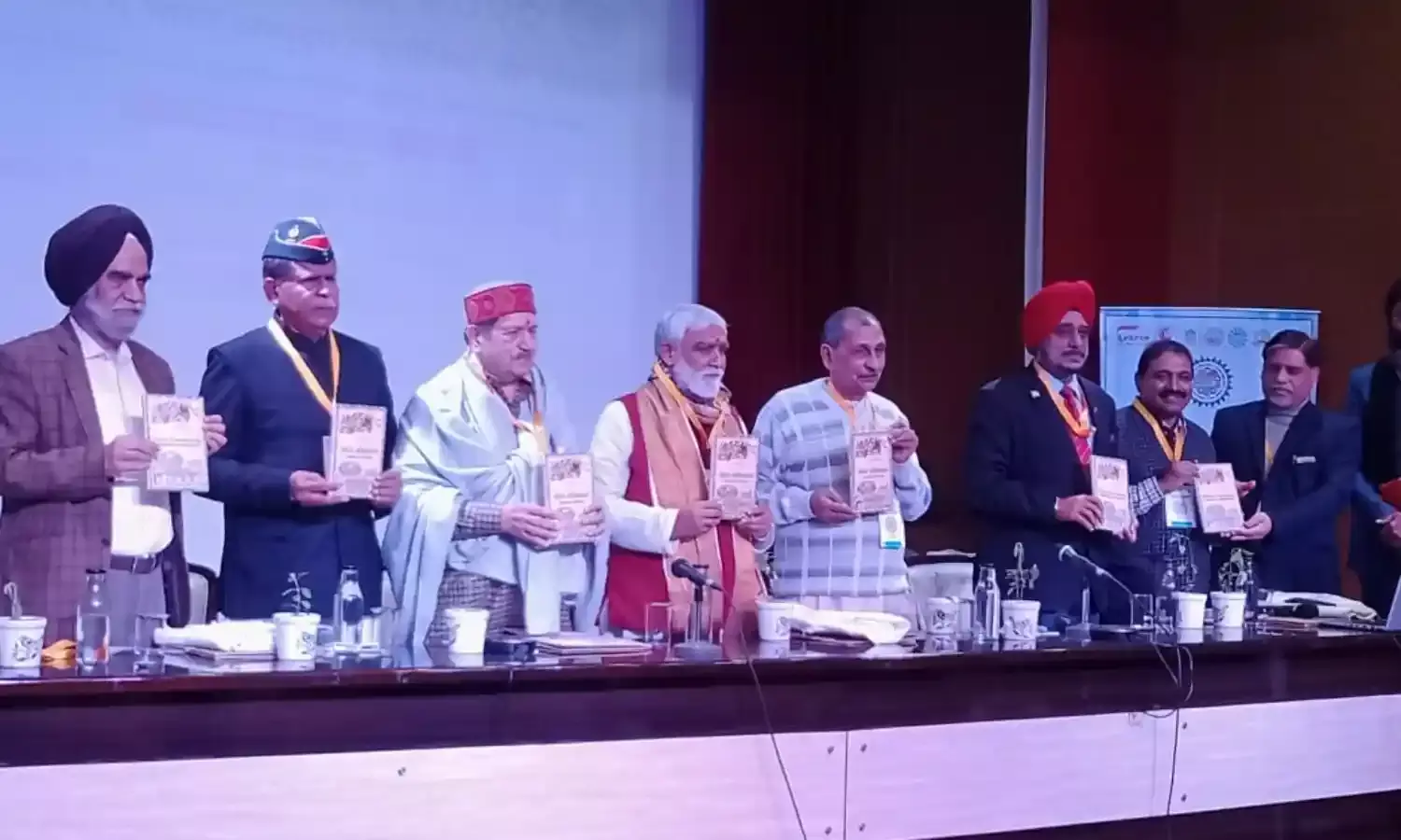 जनसंख्या नियंत्रण मानव हित में, मीडिया को निभानी होगी बड़ी भूमिका - इन्द्रेश कुमार