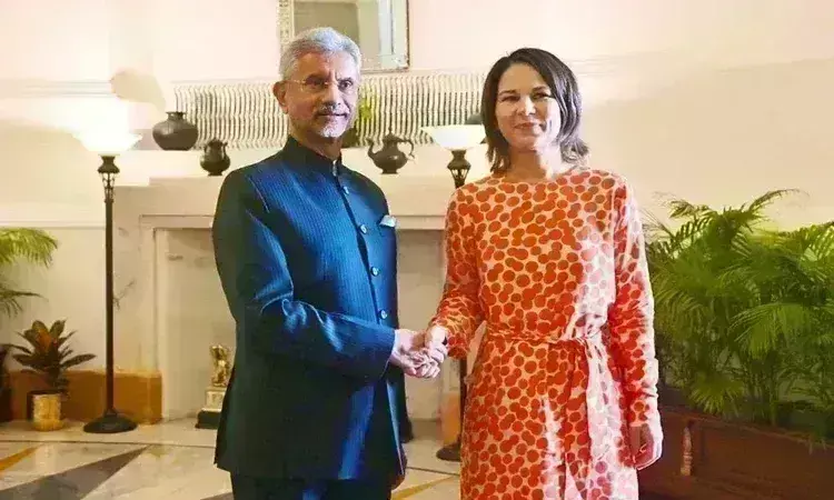 जर्मनी की विदेश मंत्री भारत पहुंची, कहा, दुनिया के छठे हिस्से की यात्रा करने जैसा जर्मनी की विदेश मंत्री भारत पहुंची, कहा, दुनिया के छठे हिस्से की यात्रा करने जैसा