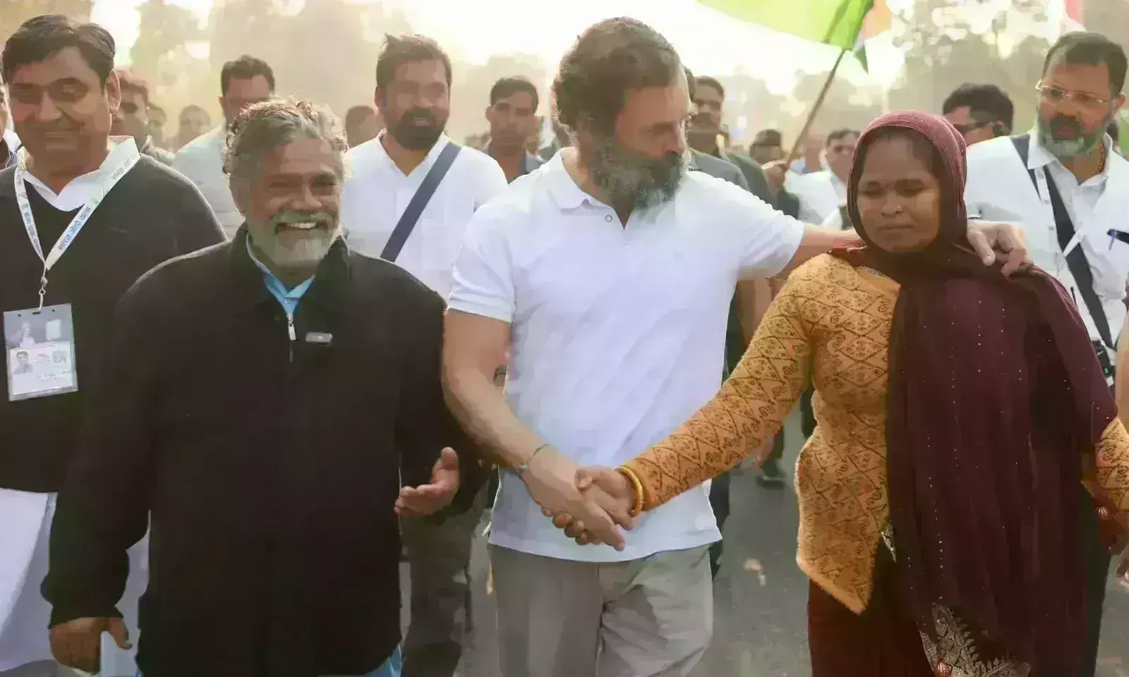 झालावाड़ से शुरू हुई भारत जोड़ो यात्रा, भाजपा कार्यकर्ताओं को देख किया फ़्लाइंग किस