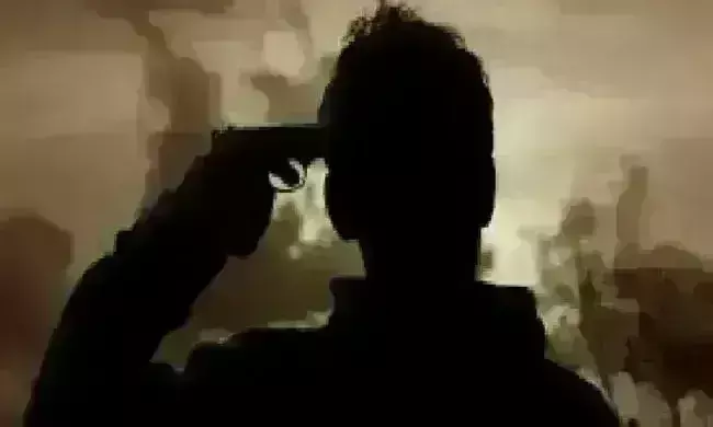 11वीं के छात्र ने पिता की बंदूक से खुद को मारी गोली, सुसाइड नोट ना मिलने से गुत्थी उलझी