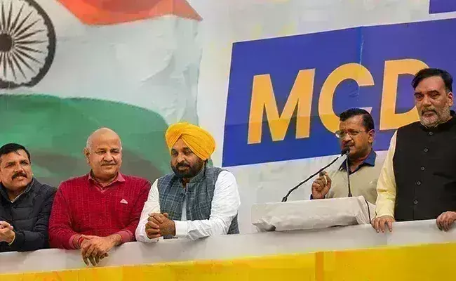 आप की जीत के साथ शुरू मेयर की लड़ाई, ये...चार महिला पार्षद हैं बड़ी दावेदार