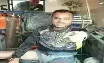 भारत जोड़ो यात्रा में युवक ने किया आत्मदाह, कहा - मैं राहुल गांधी के खिलाफ हूँ भारत जोड़ो यात्रा में युवक ने किया आत्मदाह, कहा - मैं राहुल गांधी के खिलाफ हूँ