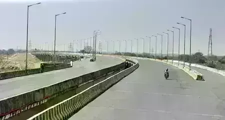 साडा क्षेत्र से एयरपोर्ट तक बनेगी फोरलेन रोड़, सम्भागायुक्त ने साडा के अधिकारियों को दिए निर्देश साडा क्षेत्र से एयरपोर्ट तक बनेगी फोरलेन रोड़, सम्भागायुक्त ने साडा के अधिकारियों को दिए निर्देश