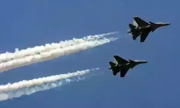 तवांग में चीन की हिमाकत के बाद वायुसेना ने दिखाई ताकत, आकाश में गरजे सुखोई और राफेल