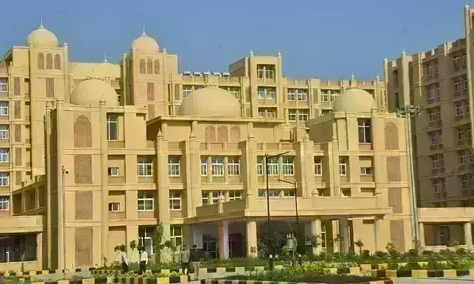 पर्चा कटवाने मरीजों को घंटों लाइन में नहीं होना पड़ेगा परेशान,शुरू होगा एचएमएस सिस्टम पर्चा कटवाने मरीजों को घंटों लाइन में नहीं होना पड़ेगा परेशान,शुरू होगा एचएमएस सिस्टम