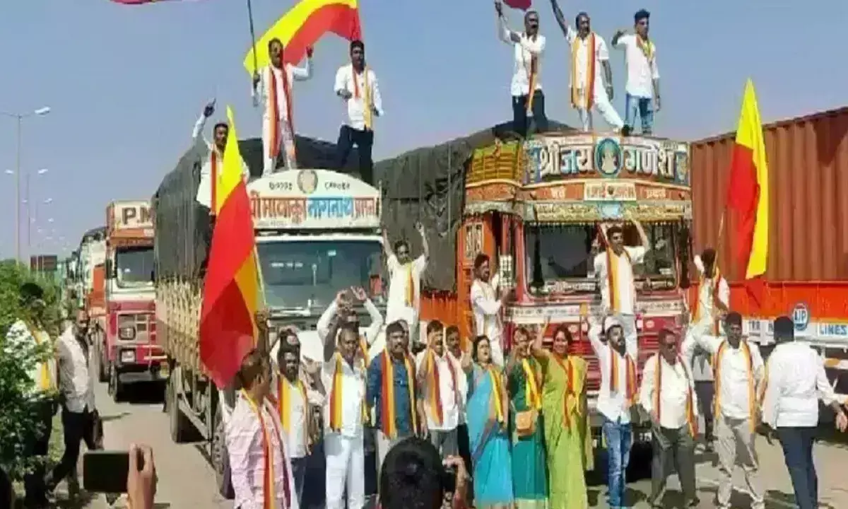 महाराष्ट्र-कर्नाटक सीमा पर बढ़ा तनाव, बेलगावी में MVA नेताओं की रैली को पुलिस ने रोका