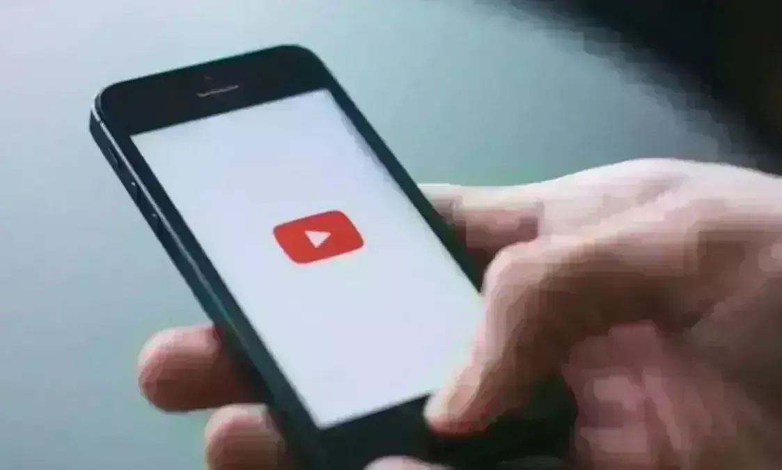 सरकार ने फेक यूट्यूब चैनलों पर की डिजिटल स्ट्राइक, EVM-PM को लेकर फैला रहे थे झूठ