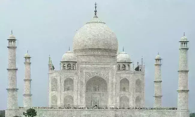 आगरा में कोरोना को लेकर गाइडलाइन जारी, बिना जांच नहीं देख सकेंगे ताज महल