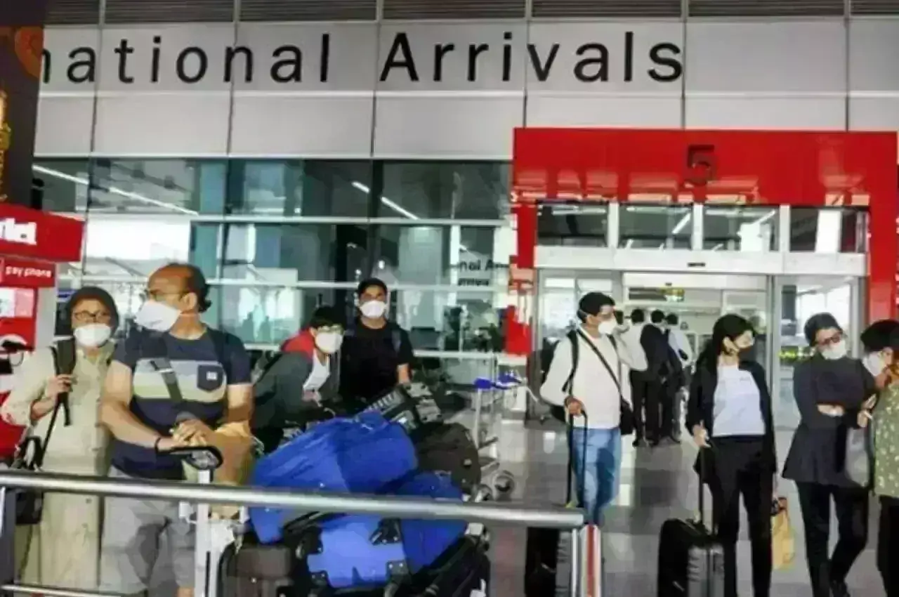 कोरोना को लेकर सरकार सतर्क, चीन सहित चार देशों से आने वाले यात्रियों के लिए जांच अनिवार्य
