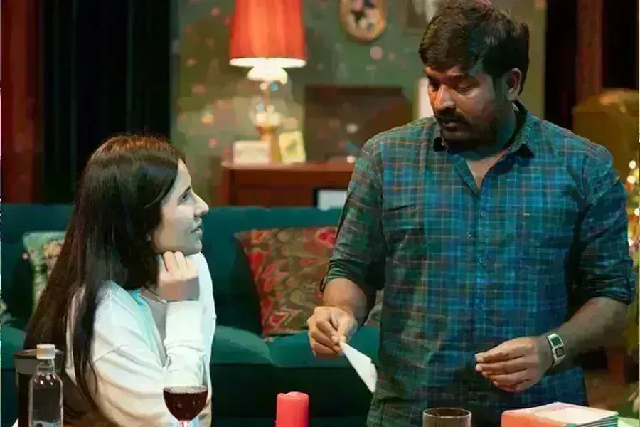 कैटरीना कैफ और विजय सेतुपति की फिल्म मेरी क्रिसमस का पहला पोस्टर जारी कैटरीना कैफ और विजय सेतुपति की फिल्म मेरी क्रिसमस का पहला पोस्टर जारी