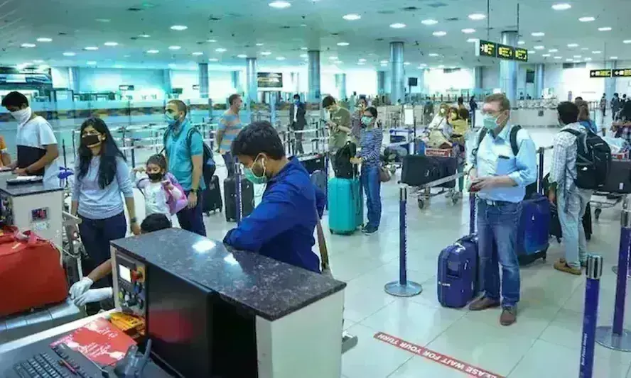 बिहार और दिल्ली में 15 विदेशी कोरोना संक्रमित मिले, थाईलैंड और म्यांमार से पहुंचे