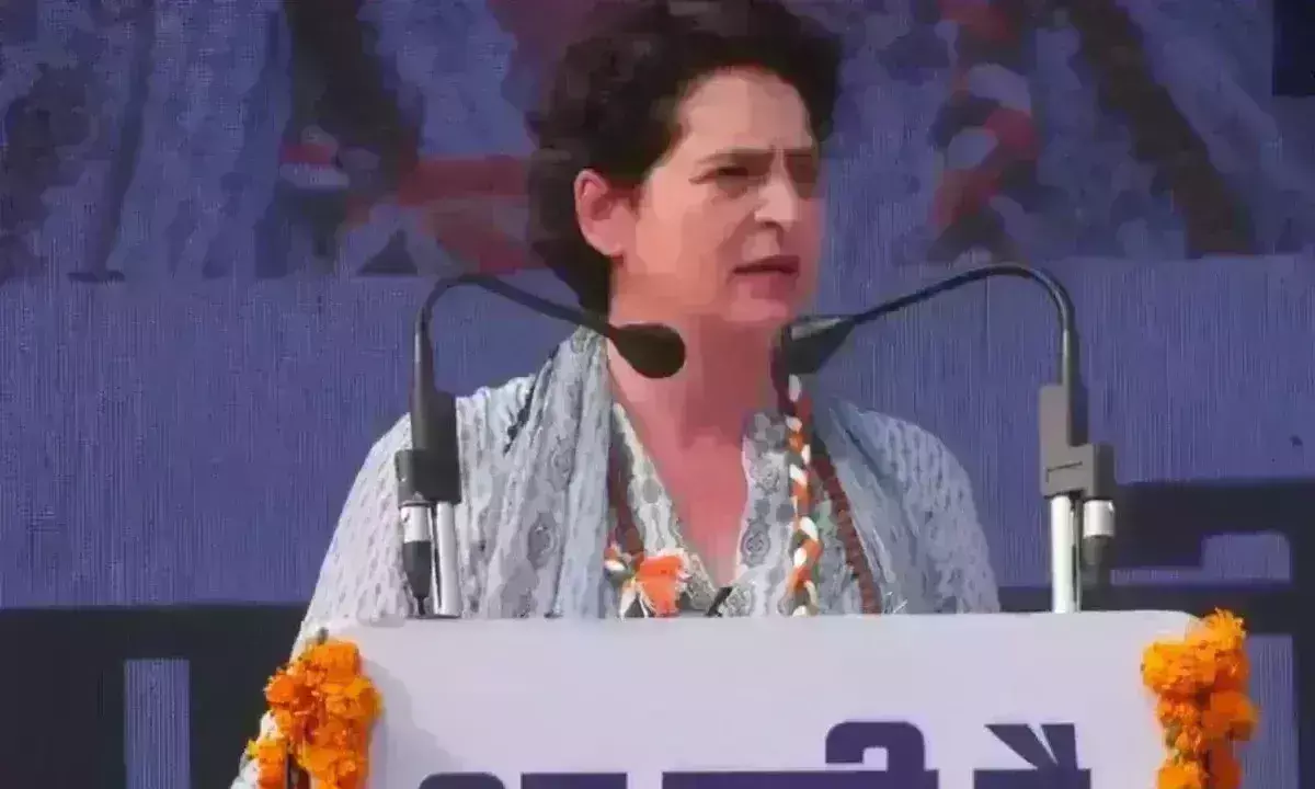 साल 2022 में वेंटिलेटर पर पहुंची कांग्रेस, प्रियंका वाड्रा के नेतृत्व में मिली सबसे बड़ी हार