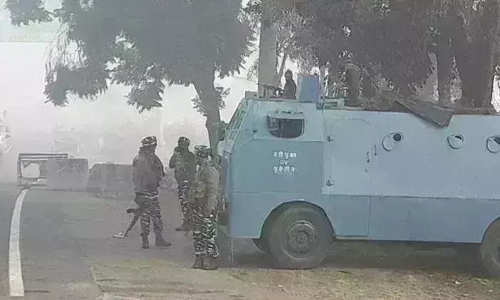 जम्मू के सिदडा में मुठभेड़, चार आतंकी ढेर, ट्रक में छिपकर घुसे, तलाशी के दौरान की फायरिंग जम्मू के सिदडा में मुठभेड़, चार आतंकी ढेर, ट्रक में छिपकर घुसे, तलाशी के दौरान की फायरिंग