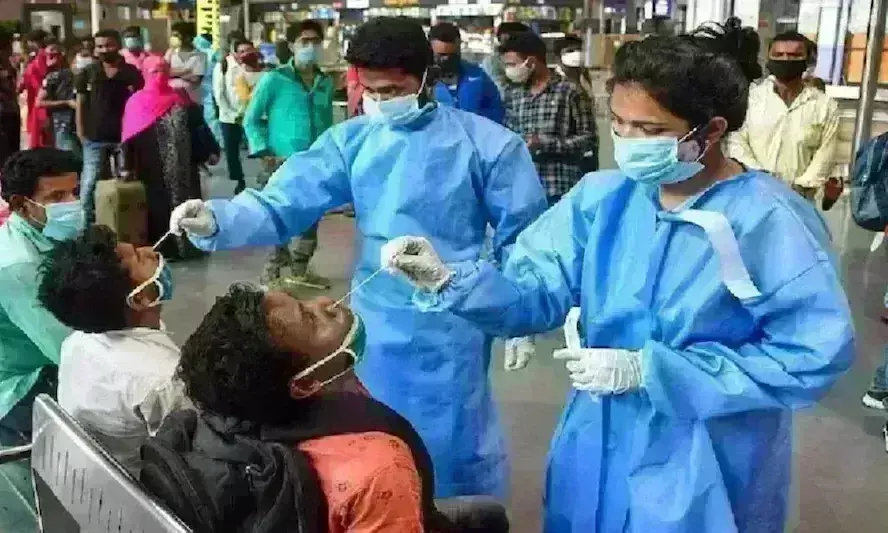 जनवरी में आ सकती है कोरोना की नई लहर, देश के लिए अगले 40 दिन महत्वपूर्ण