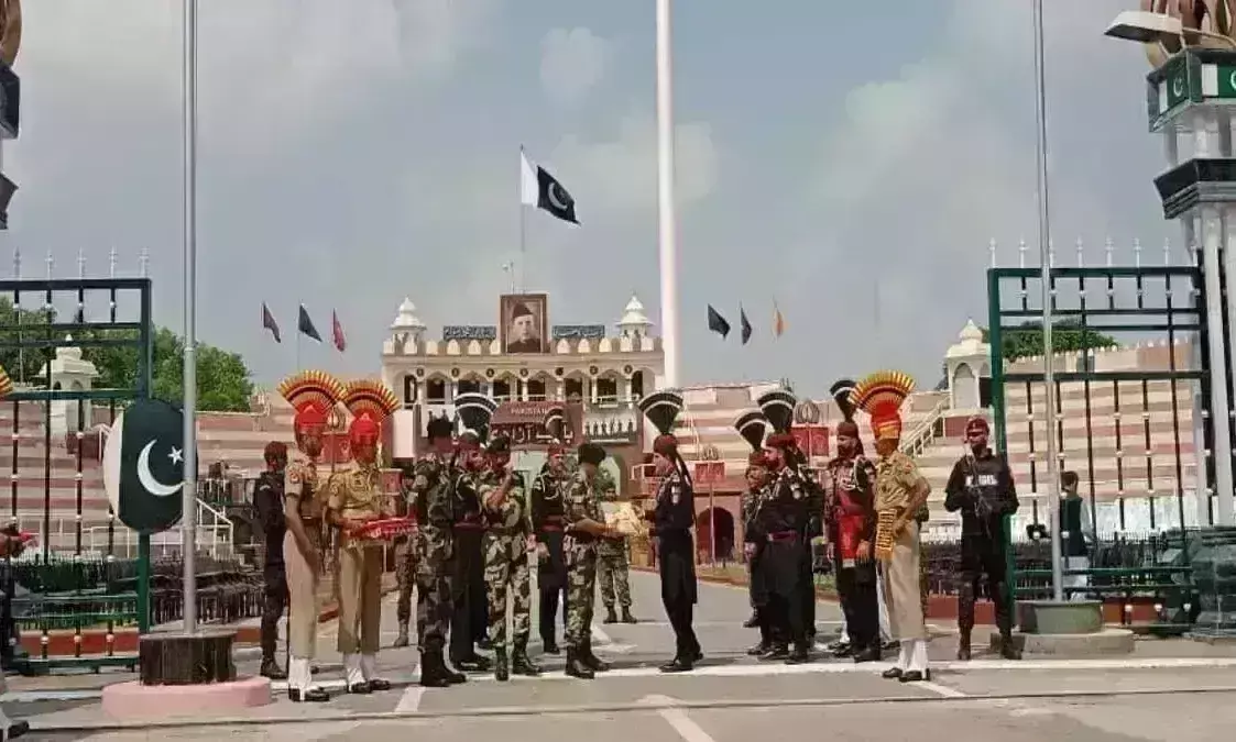 पाकिस्तान की जेल में बंद है 704 भारतीय, दोनों देशों ने साझा की जानकारी पाकिस्तान की जेल में बंद है 704 भारतीय, दोनों देशों ने साझा की जानकारी