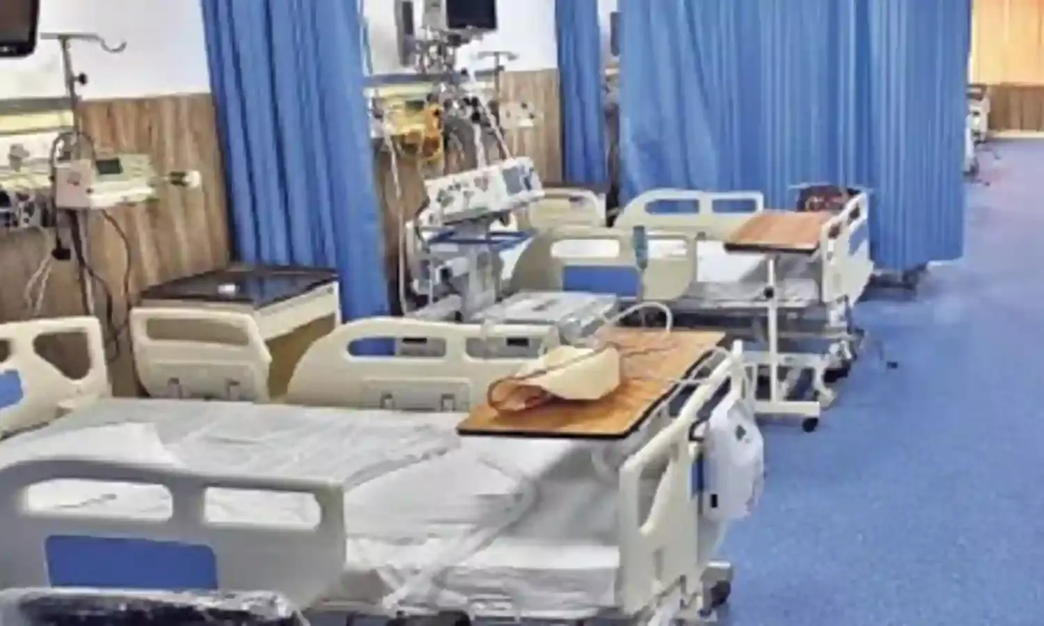 कोरोना को लेकर नहीं गम्भीर, निर्देश के बाद भी नहीं शुरू करा सके आईसीयू कोरोना को लेकर नहीं गम्भीर, निर्देश के बाद भी नहीं शुरू करा सके आईसीयू