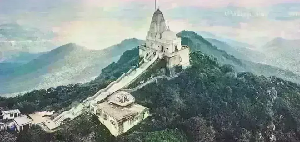 केंद्र सरकार ने मानी जैन समाज की मांग, सम्मेद शिखर तीर्थ स्थल ही रहेगा, नहीं बनेगा पर्यटन स्थल