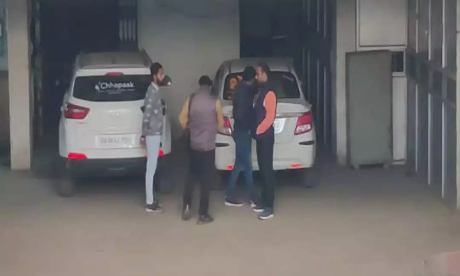 छत्तीसगढ़ में आयकर विभाग ने मारा छापा, बड़े कारोबारियों पर कार्रवाई छत्तीसगढ़ में आयकर विभाग ने मारा छापा, बड़े कारोबारियों पर कार्रवाई