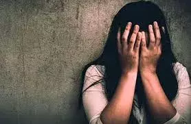 नौकरी का झांसा देकर छात्रा से दो लाख ठगे, विवाह के लिए जोड़े थे रुपए, नौकरी का झांसा देकर छात्रा से दो लाख ठगे, विवाह के लिए जोड़े थे रुपए,