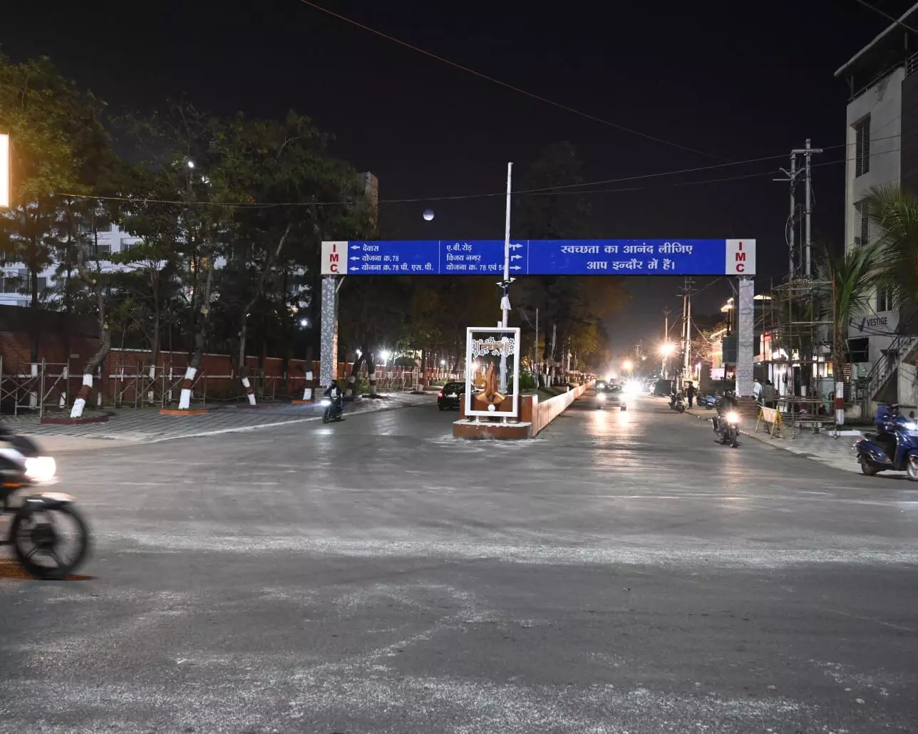 सीसीटीवी कैमरों से चाक-चौबंद प्रमुख चौराहें। सीसीटीवी कैमरों से चाक-चौबंद प्रमुख चौराहें।