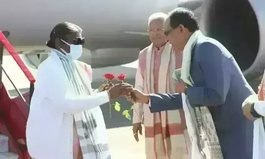 राष्ट्रपति द्रौपदी मुर्मू से मिले मुख्यमंत्री शिवराज, प्रवासी सम्मेलन की दी जानकारी