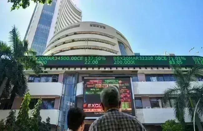 लाल निशान पर बंद हुए शेयर बाजार, सेंसेक्स और निफ्टी में गिरावट