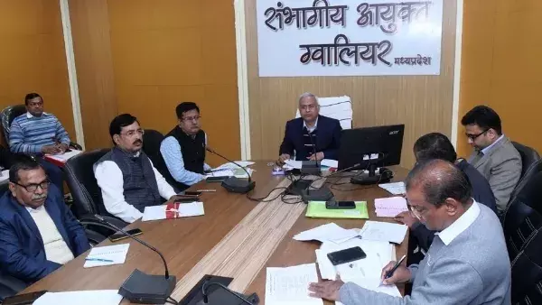 संभागीय आयुक्त छात्रावासों में करेंगे रात्रि विश्राम