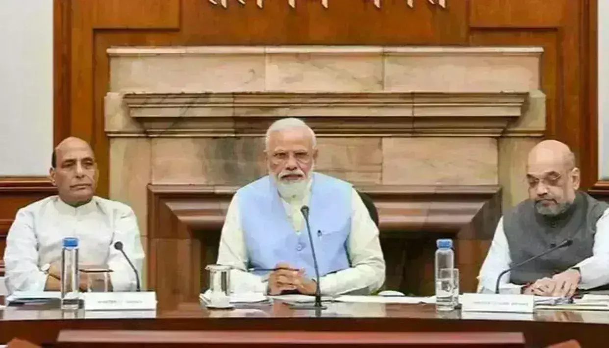 प्रधानमंत्री ने मांगा मंत्रियों का रिपोर्ट कार्ड, संगठन में भेजे जा सकते हैं कई मंत्री