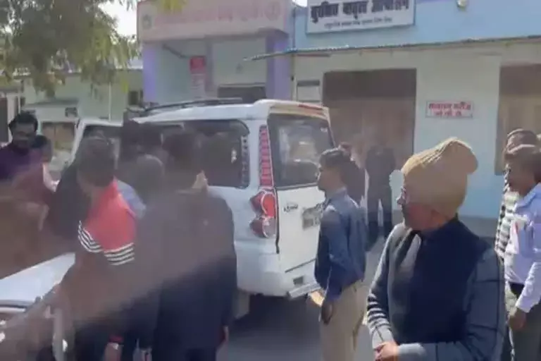 चुनावी रंजिश में भिंड में हुई फायरिंग, पूर्व सरपंच ने 3 लोगों को मारी गोली