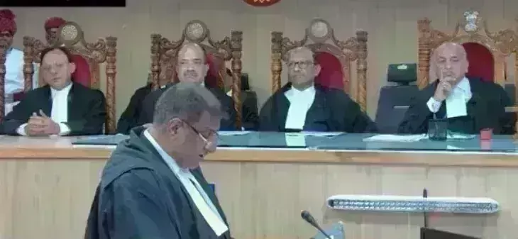 राजस्थान हाईकोर्ट में 9 जजों ने ली शपथ, दो कपल भी नियुक्त राजस्थान हाईकोर्ट में 9 जजों ने ली शपथ, दो कपल भी नियुक्त