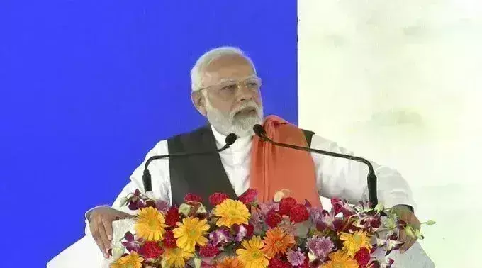 प्रधानमंत्री ने कर्नाटक को दी करोड़ो की सौगात, कहा  - भारत को विकसित बनाने के लिए खेत और कारखानों का समृद्ध होना जरूरी